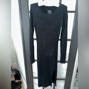 Abercrombie navy blue chunky kit ribbed sweater dress with side slit (L)